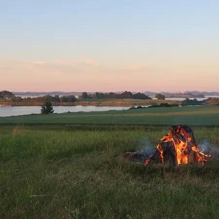 Peaceful Country With Beautiful Water View Gospodarstwo agroturystyczne Rudkøbing